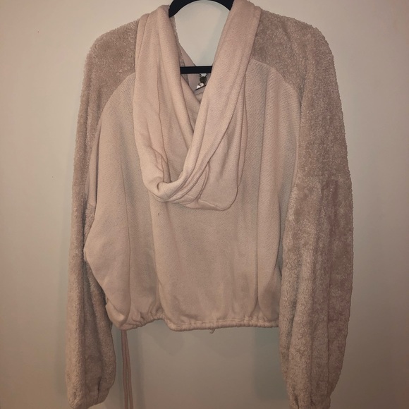 Quarter zip - Picture 2 of 2